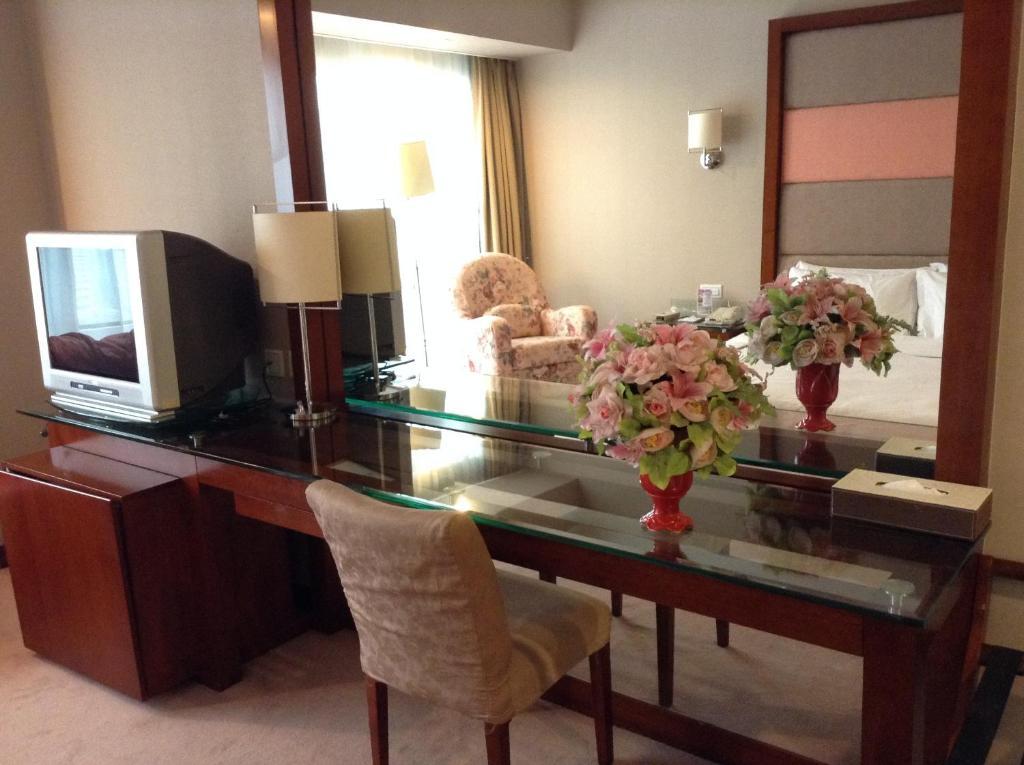 New Times Hotel Shenzhen Railway Station ภายนอก รูปภาพ