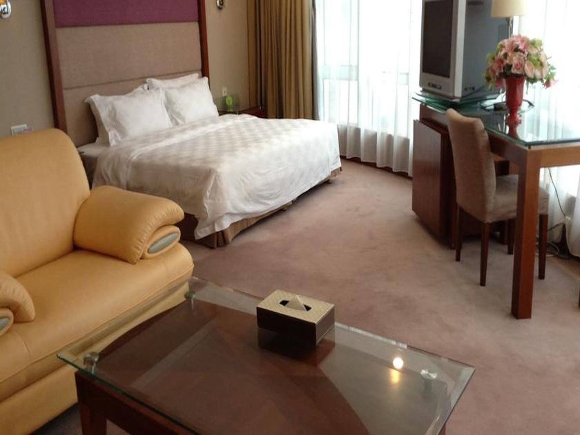 New Times Hotel Shenzhen Railway Station ภายนอก รูปภาพ